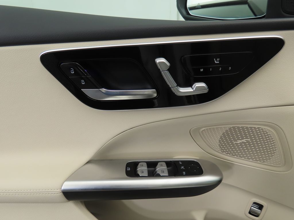 Thumbnail: 2025 Mercedes-Benz C-Class - 23