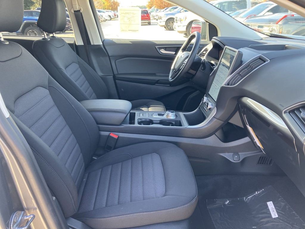 New 2024 Gray Ford SE image 26