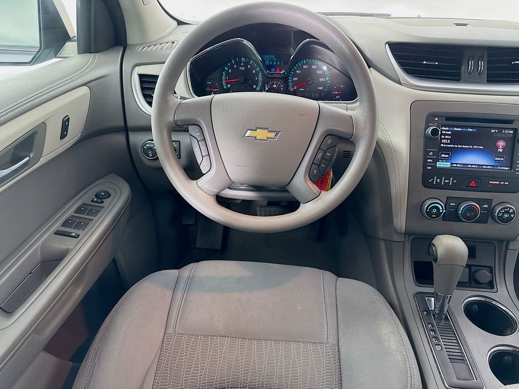 2015 Chevrolet Traverse LS photo