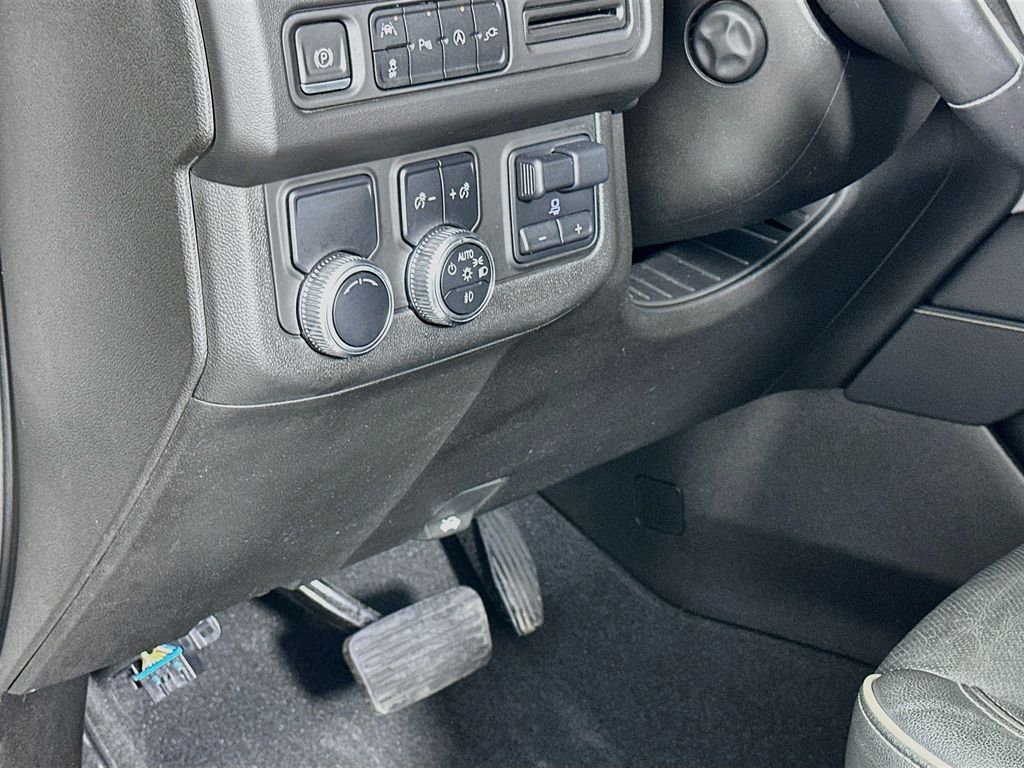 Thumbnail: 2021 GMC Yukon - 10