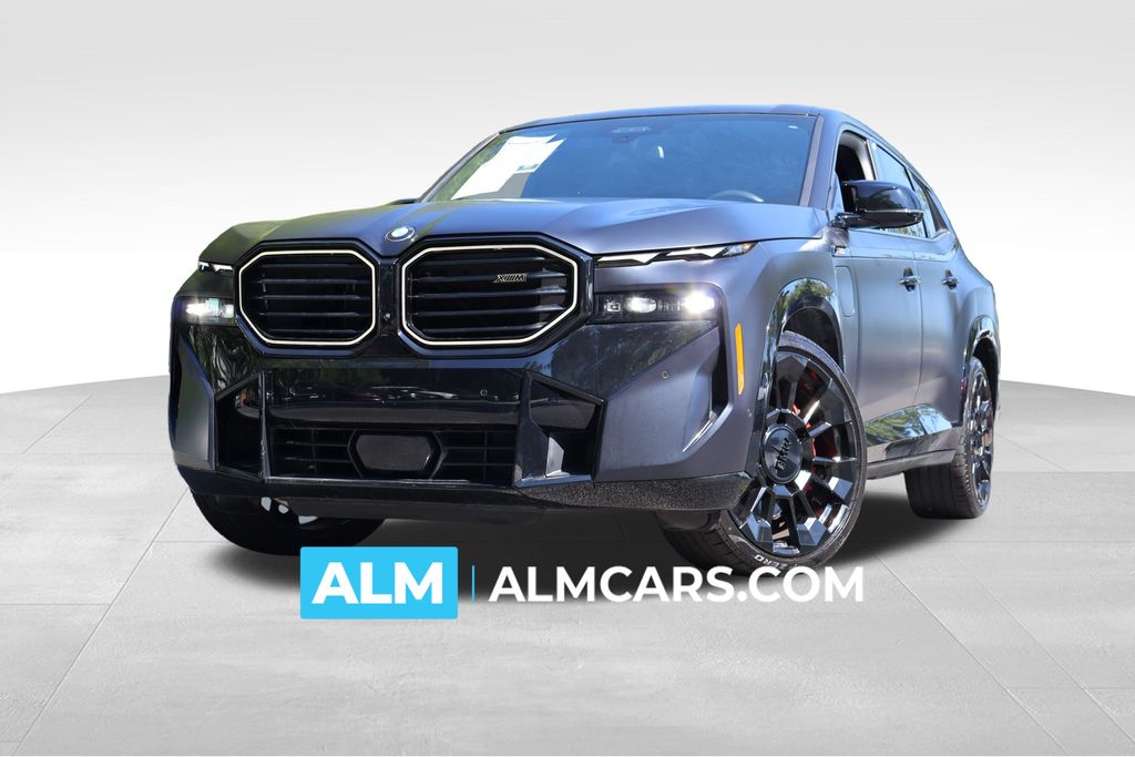 2025 BMW XM Negro (Carbon Black Metallic) SUV/Crossover Tracción en las cuatro ruedas 8 velocidades Automática
