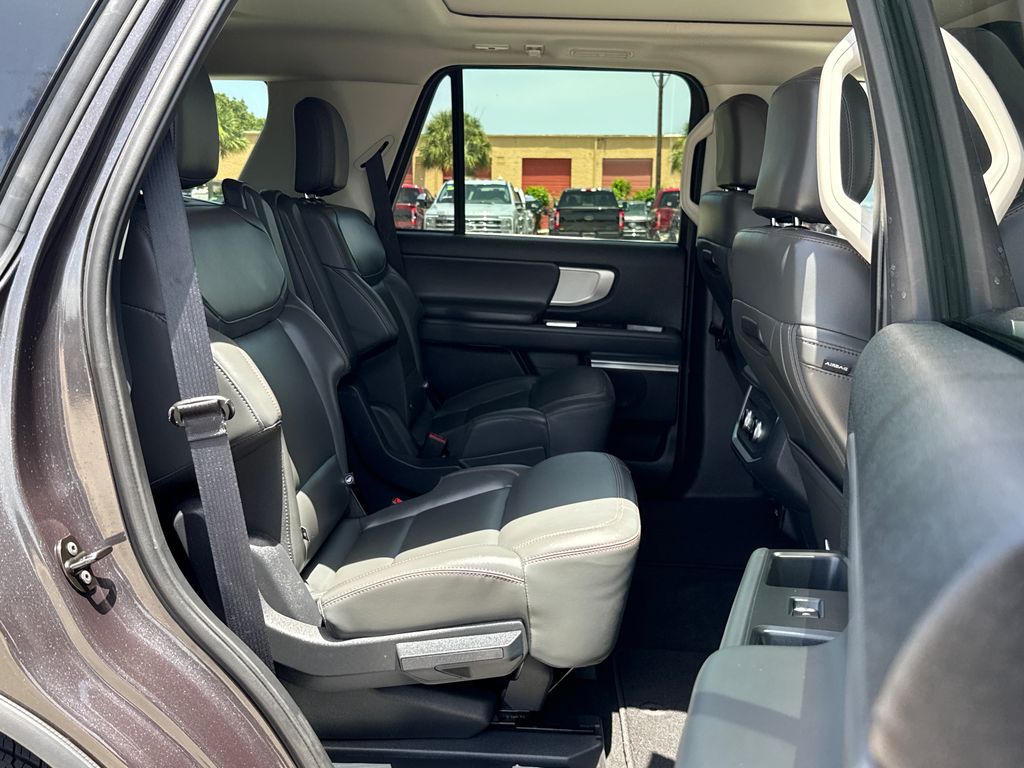 Certified Used 2025 Gray Ford Active image 30