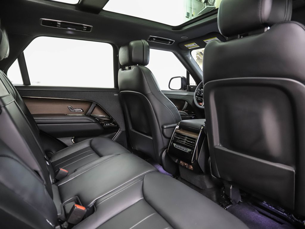 Thumbnail: 2024 Land Rover Range Rover Sport - 25