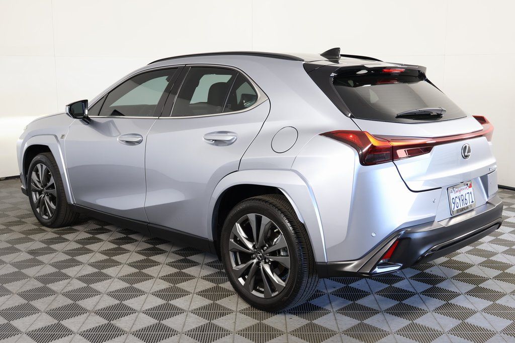 Thumbnail: 2024 Lexus UX - 5