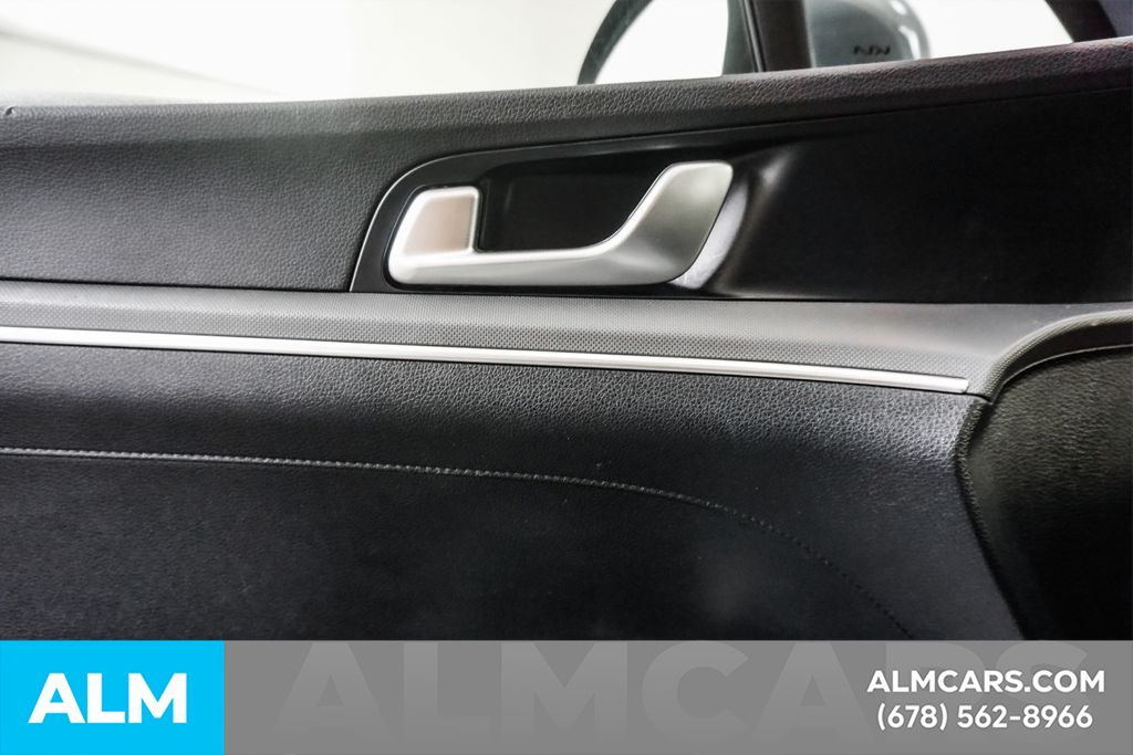 Used 2022 Silver Kia LX image 44