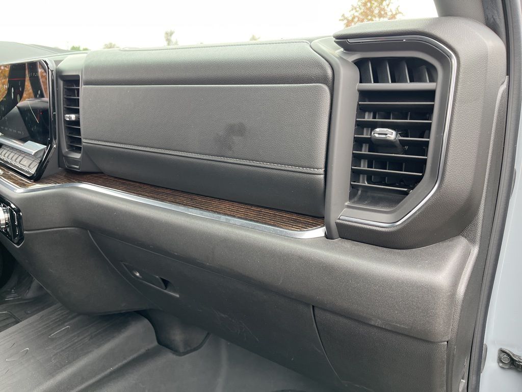 Thumbnail: 2024 GMC Sierra 1500 - 29