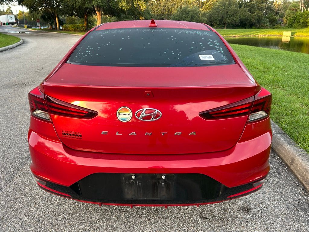 Thumbnail: 2019 Hyundai Elantra - 4