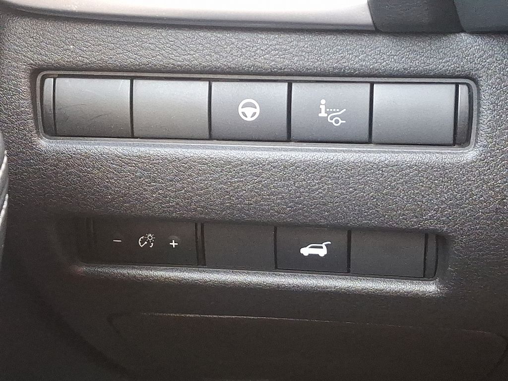 Thumbnail: 2022 Nissan Rogue - 24