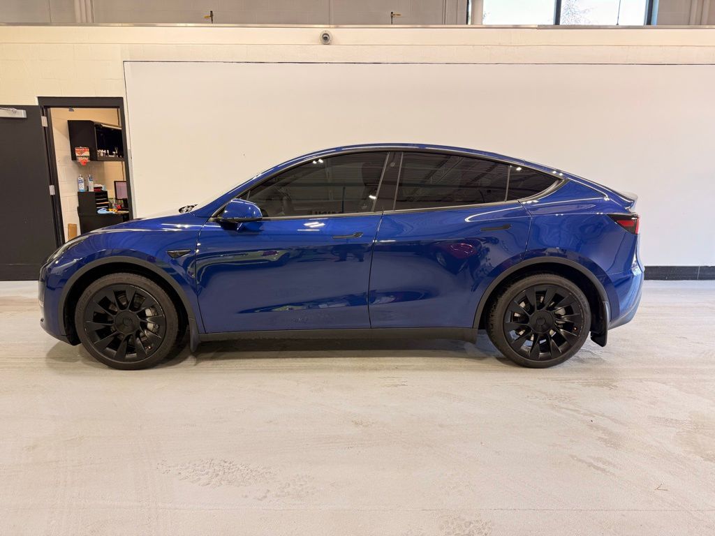 2023 Tesla Model Y Long Range 2