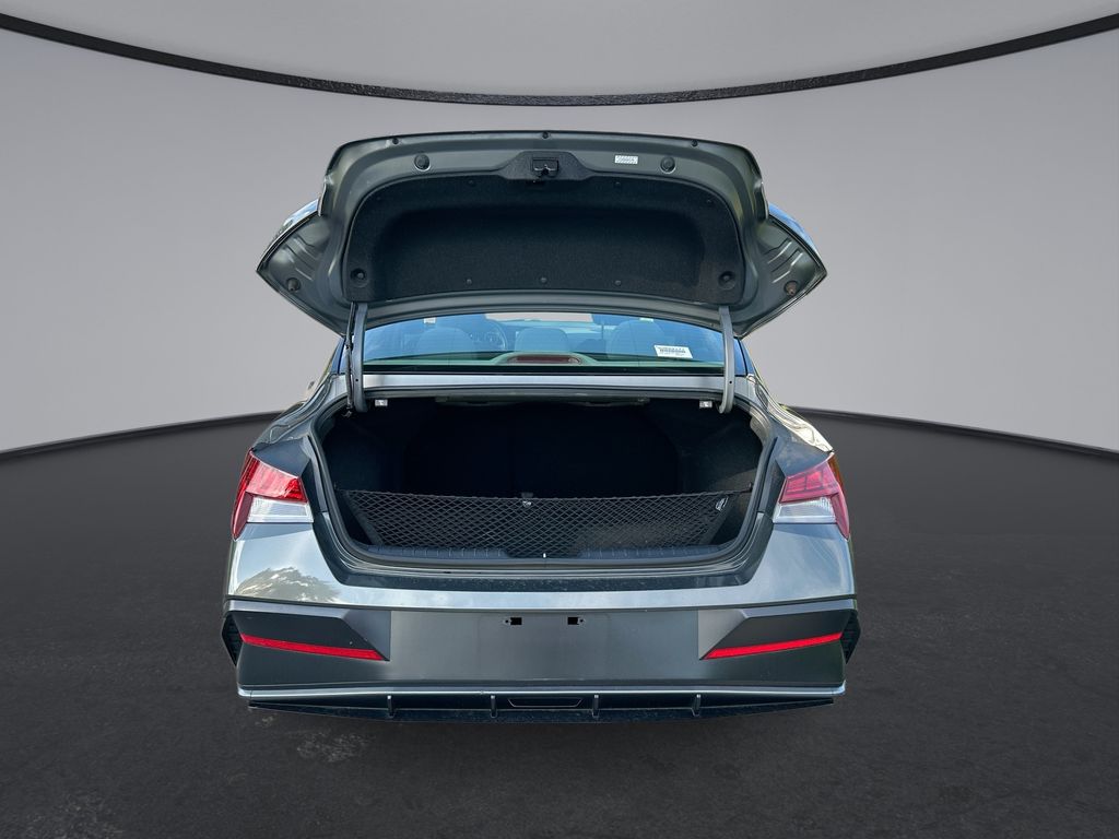 Thumbnail: 2024 Hyundai Elantra - 31