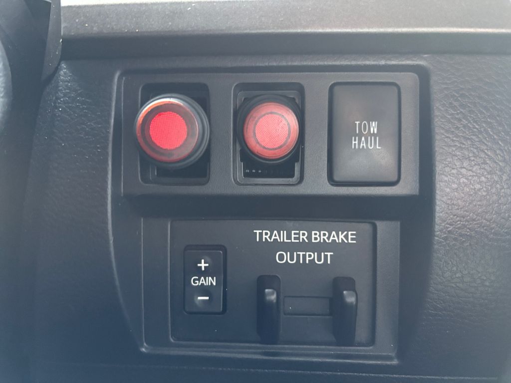Used Car 2020 Toyota Tundra  Sr5 For Sale Under $30,000 In Austin, Texas