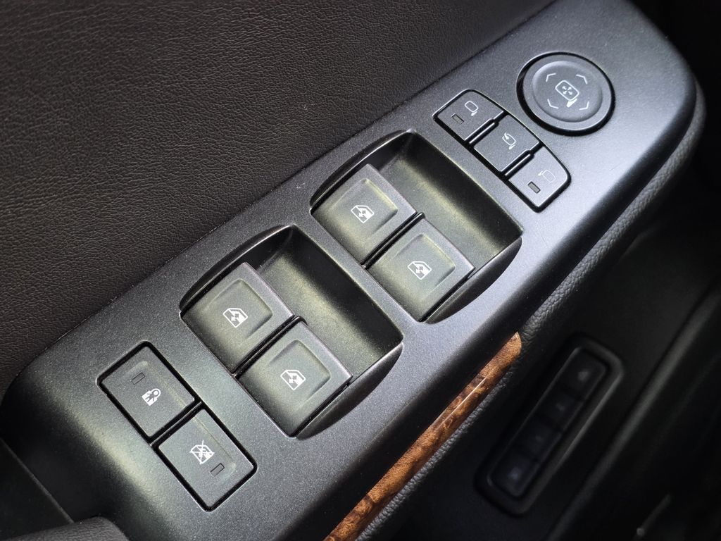 2019 Chevrolet Tahoe Premier Silver at North Houston Mitsubishi