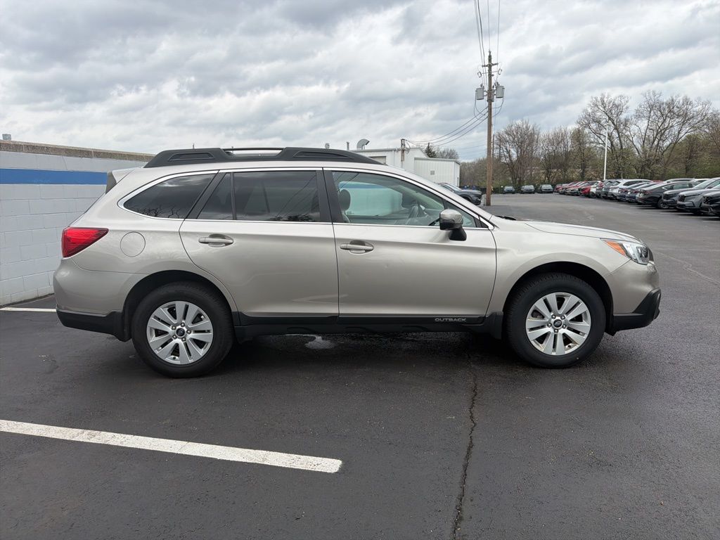 Thumbnail: 2017 Subaru Outback - 6