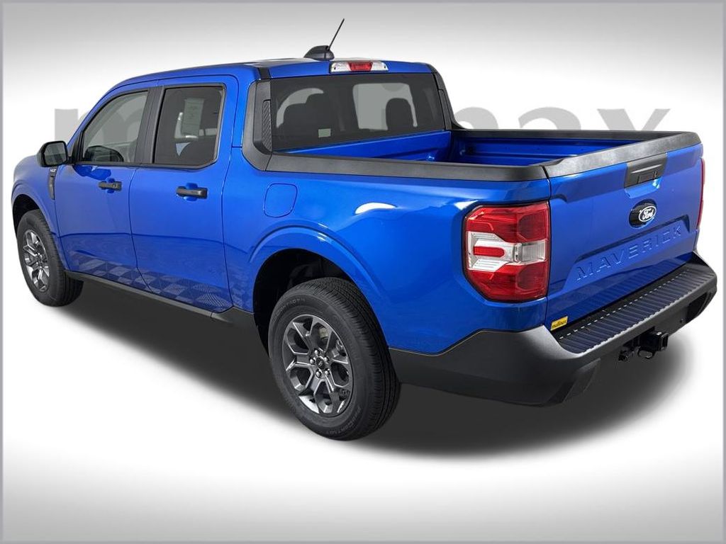 2025 Ford Maverick XLT photo 3