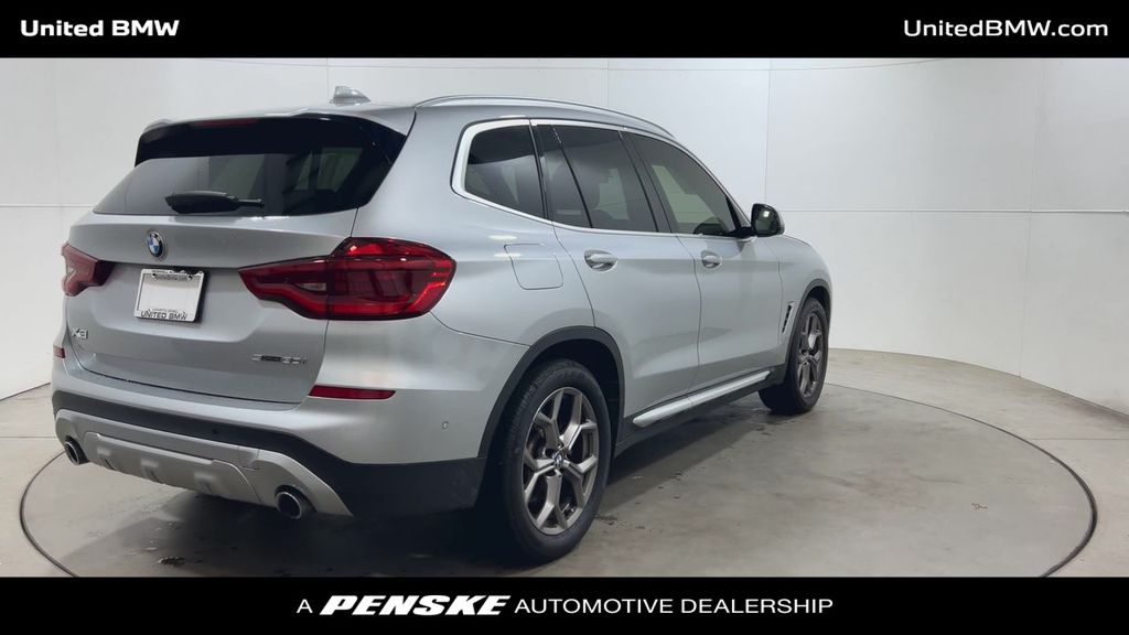 Thumbnail: 2021 BMW X3 - 8