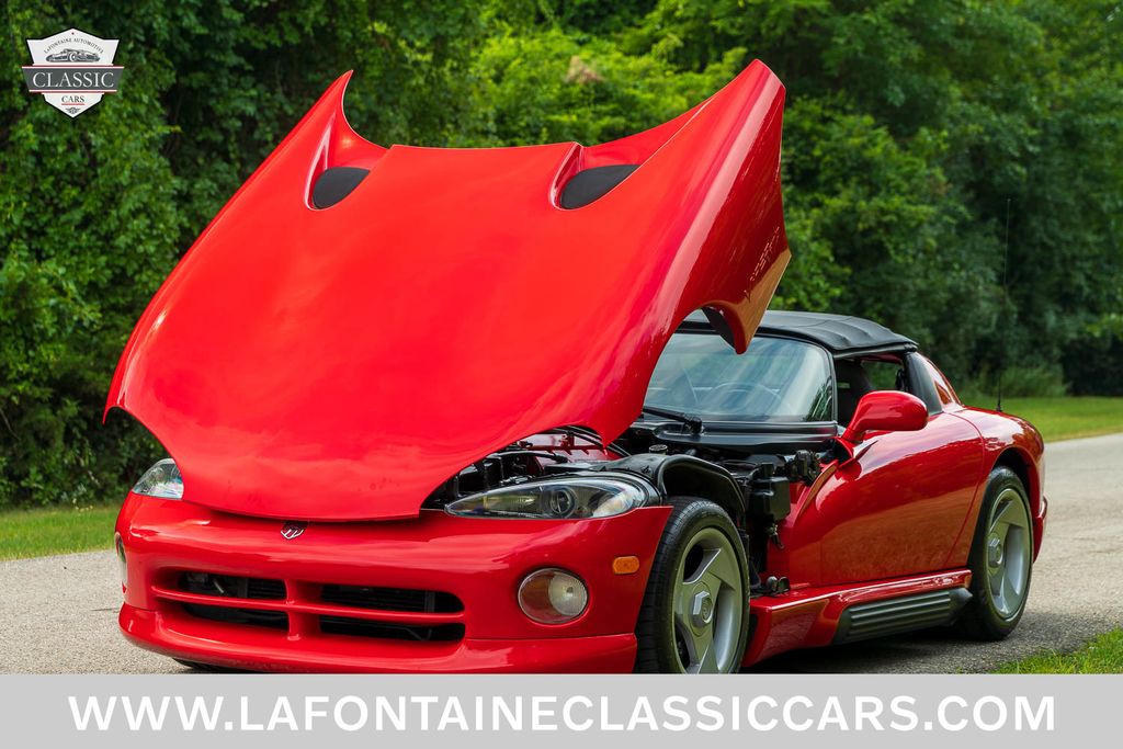 1992 Dodge Viper 37
