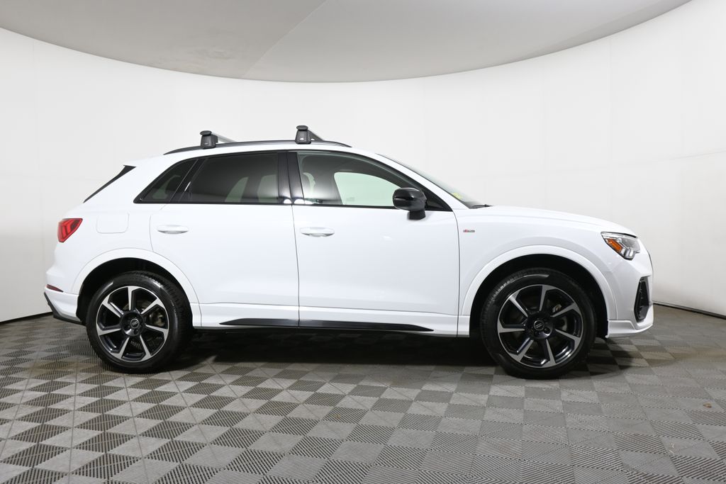 Thumbnail: 2025 Audi Q3 - 8