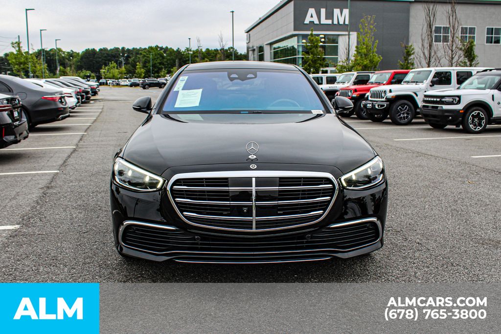 Used 2025 Black Mercedes-Benz S 580 image 9