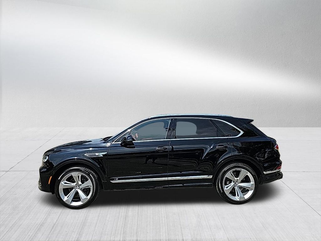 2022 Bentley Bentayga V8 11