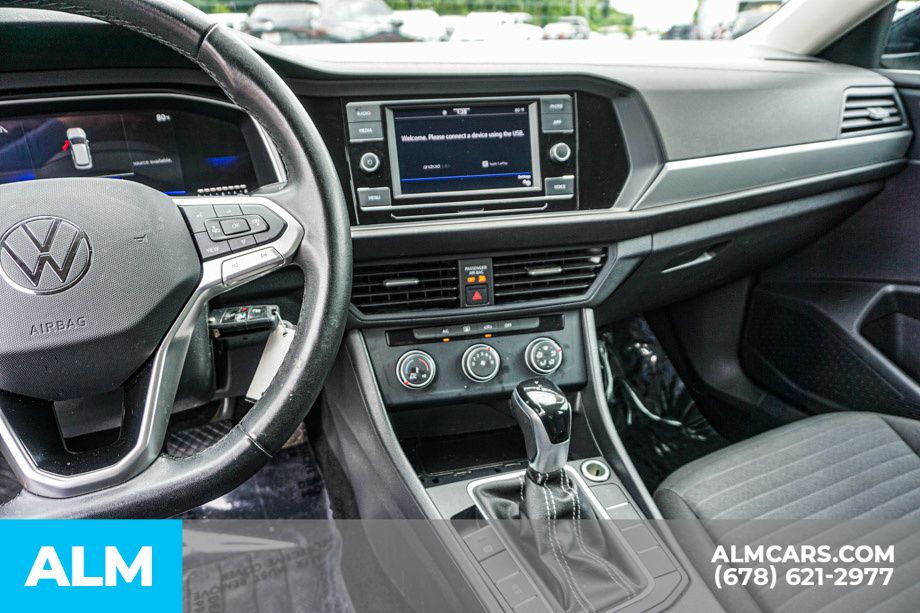 Used 2024 Gray Volkswagen 1.5T S image 32