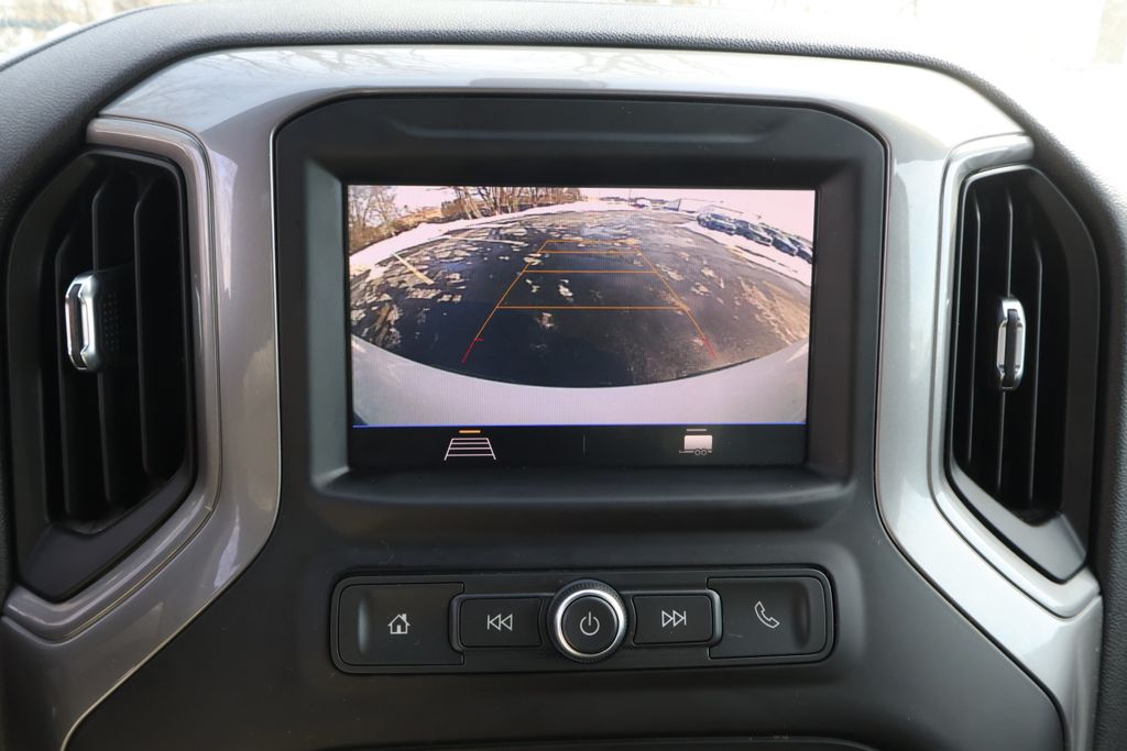 Thumbnail: 2021 Chevrolet Silverado 1500 - 15