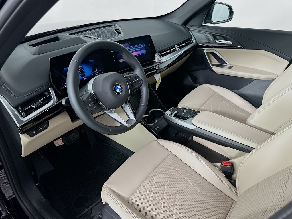 2025 BMW X1 xDrive28i 9