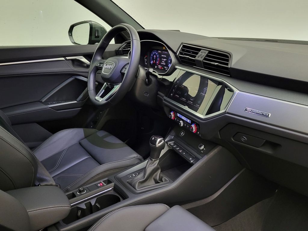 Thumbnail: 2023 Audi Q3 - 15