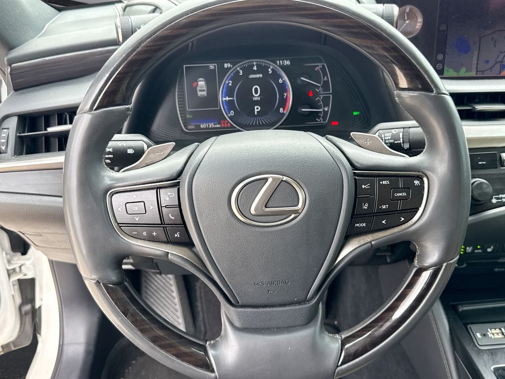 Thumbnail: 2020 Lexus ES - 21