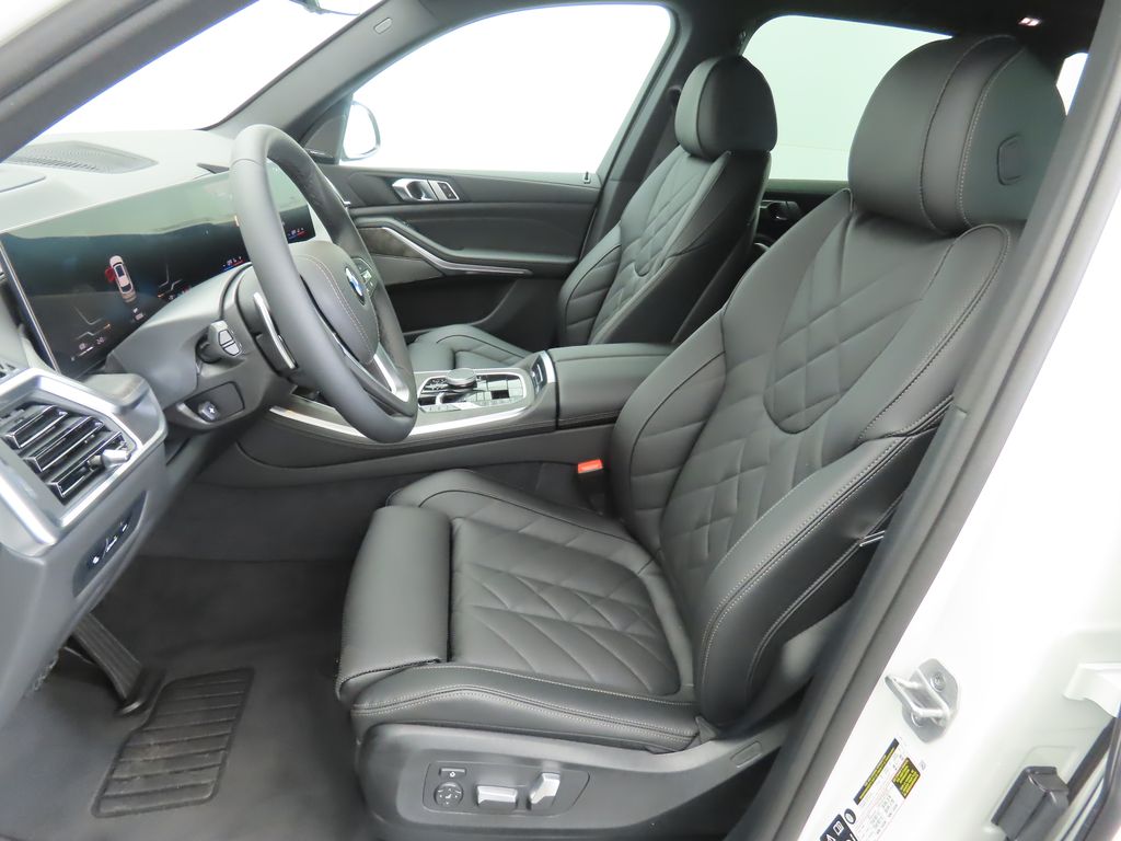 Thumbnail: 2026 BMW X5 - 19