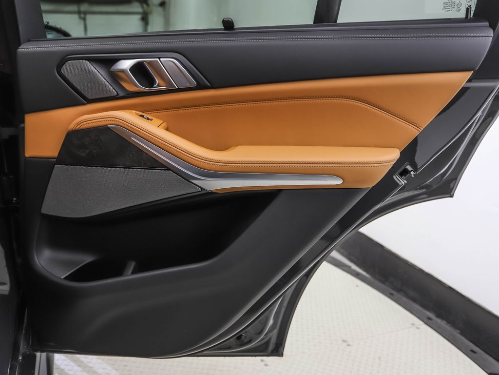 Thumbnail: 2026 BMW X5 - 25