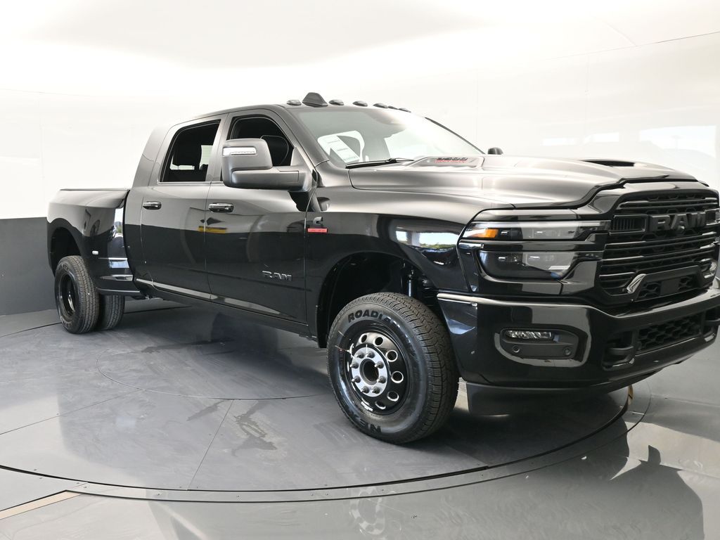 New 2026 Diamond Black Crystal Pearlcoat Ram Laramie image 9