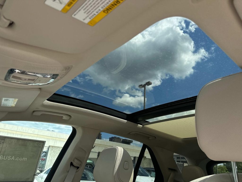 Thumbnail: 2026 Mercedes-Benz GLE - 13