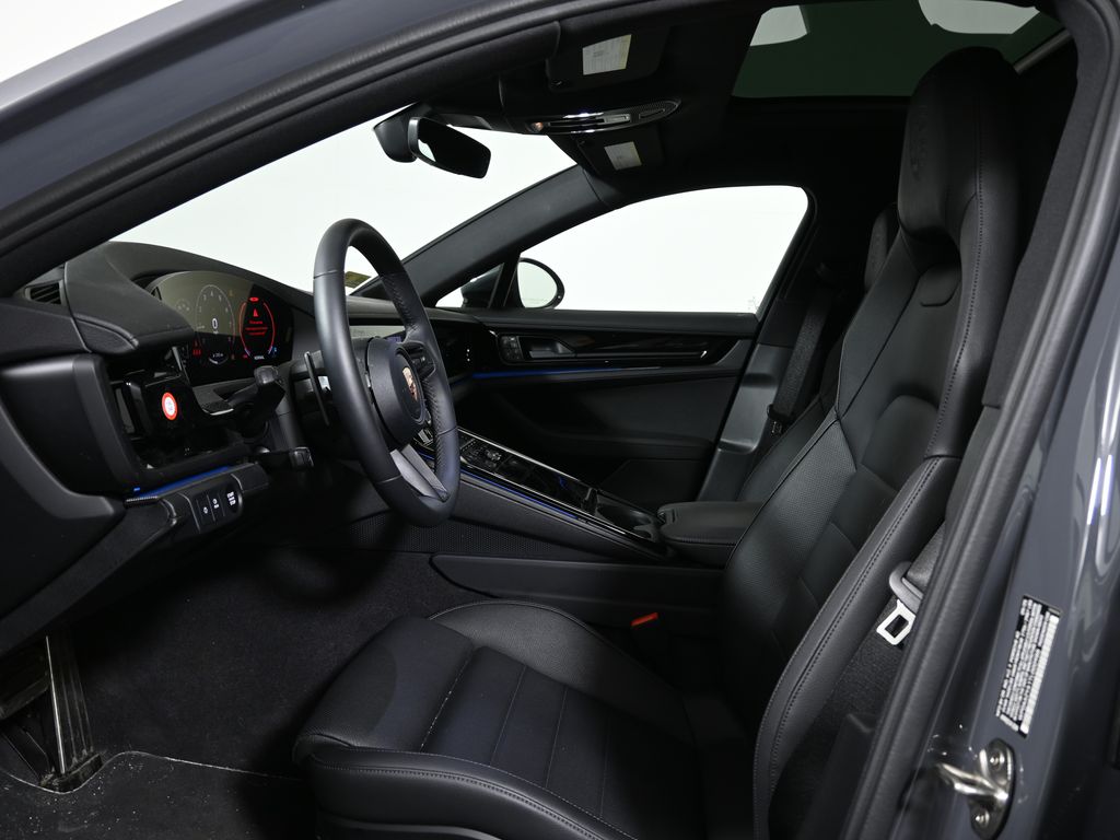Thumbnail: 2026 Porsche Panamera - 5