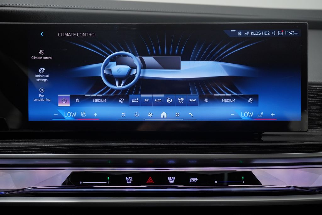 Thumbnail: 2025 BMW 7 Series - 13
