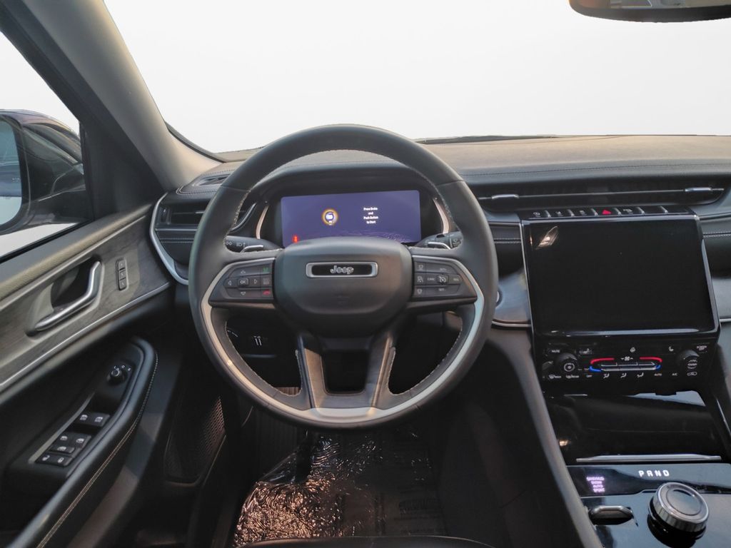 Used Car 2023 Jeep Grand Cherokee L  Limited For Sale Under $30,000 In Austin, Texas