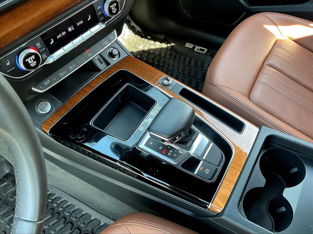 2023 Audi Q5 45 S line Premium Glacier White - Grieco Acura - Image 19