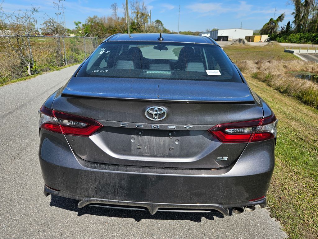 2023 Toyota Camry SE 4