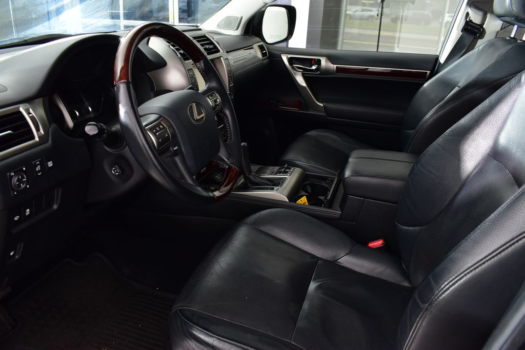 Thumbnail: 2015 Lexus GX - 12