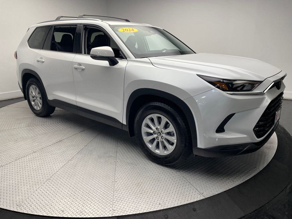 2024 Toyota Grand Highlander XLE 3