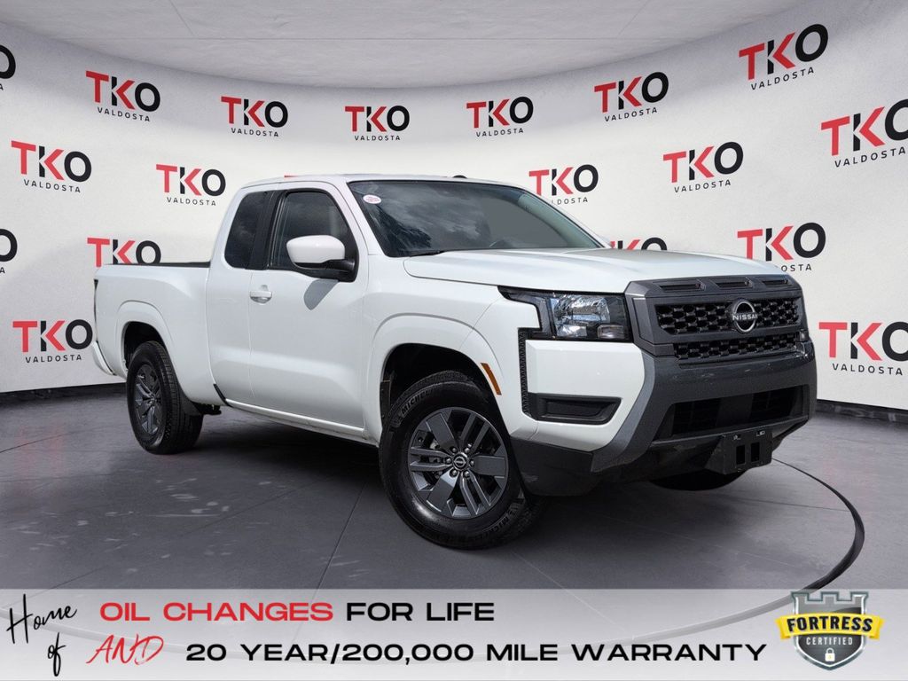 Glacier White 2025 Nissan Frontier Pickup Truck 4X2 Automatic
