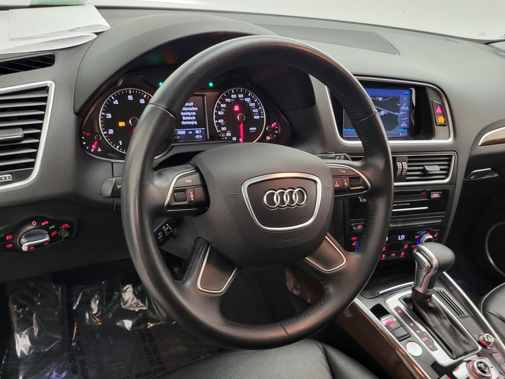 Thumbnail: 2016 Audi Q5 - 25