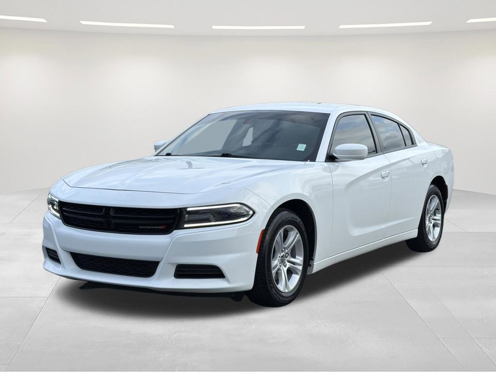 White Knuckle Clearcoat 2018 Dodge Charger SXT RWD Sedan Rear-Wheel Drive 8-Speed Automatic
