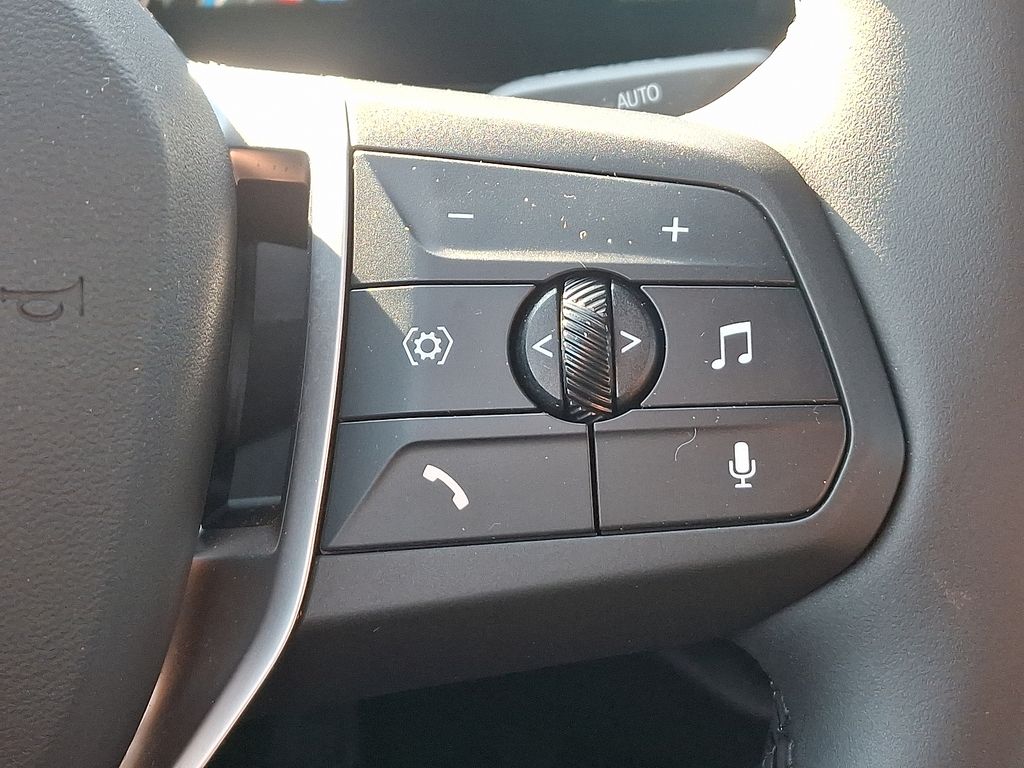 Thumbnail: 2025 BMW 2 Series - 23