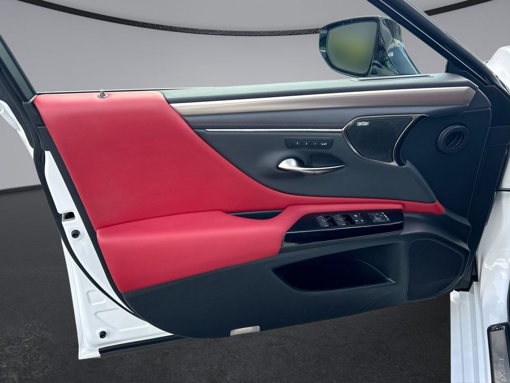 Thumbnail: 2023 Lexus ES - 16
