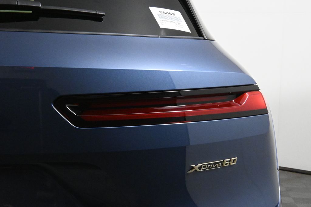 Thumbnail: 2026 BMW iX - 13