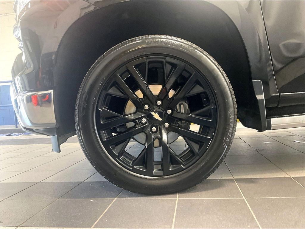 2024 Chevrolet Silverado 1500 — photo 7