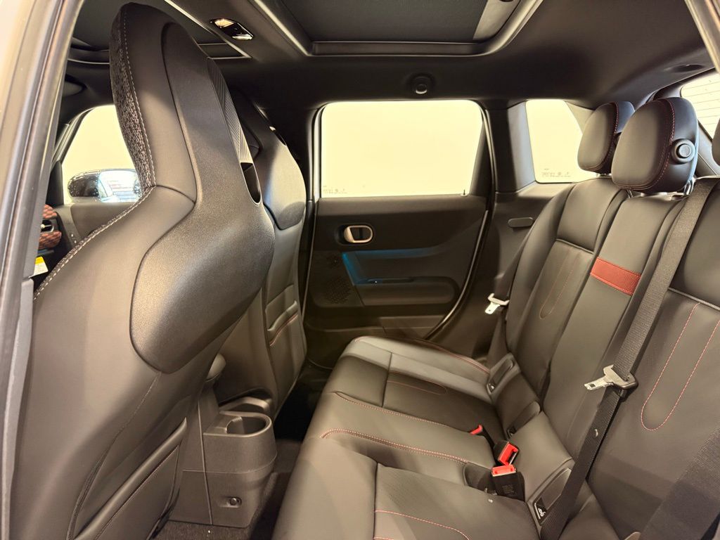 Thumbnail: 2026 MINI Cooper - 21