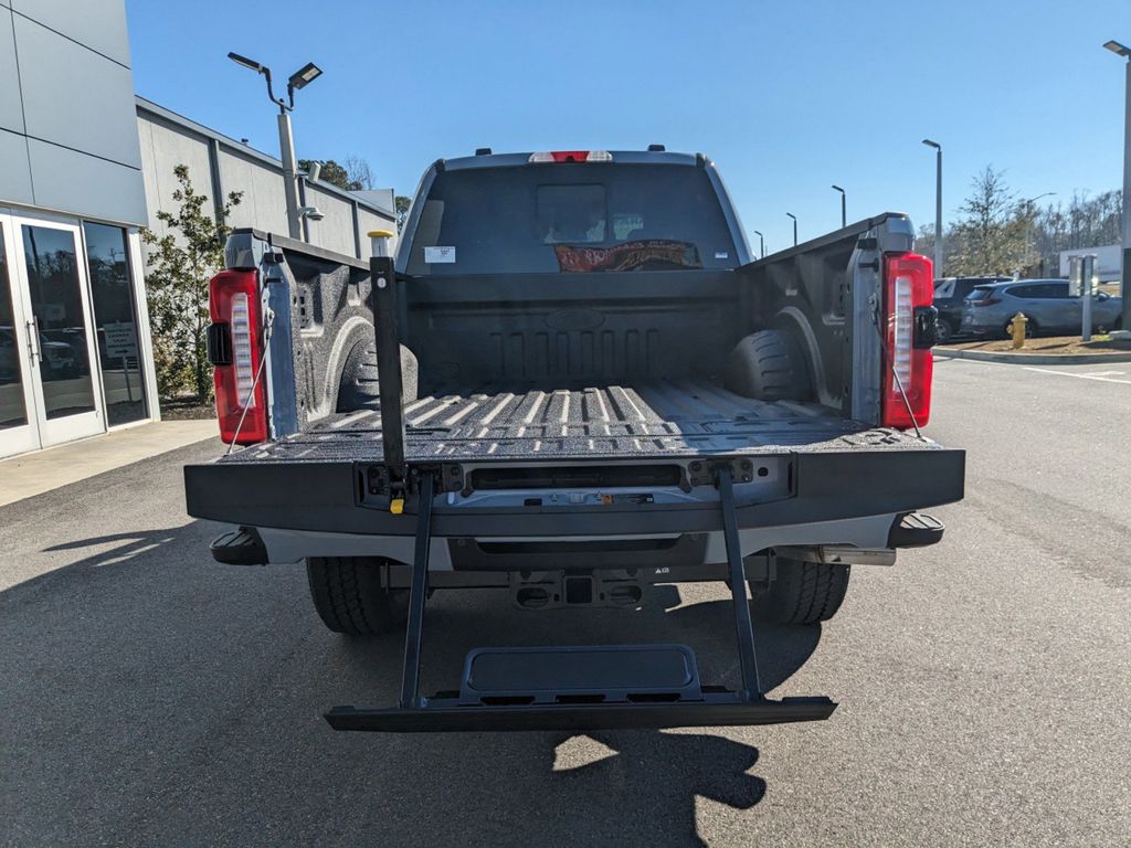 2025 Ford F-250 Super Duty Lariat