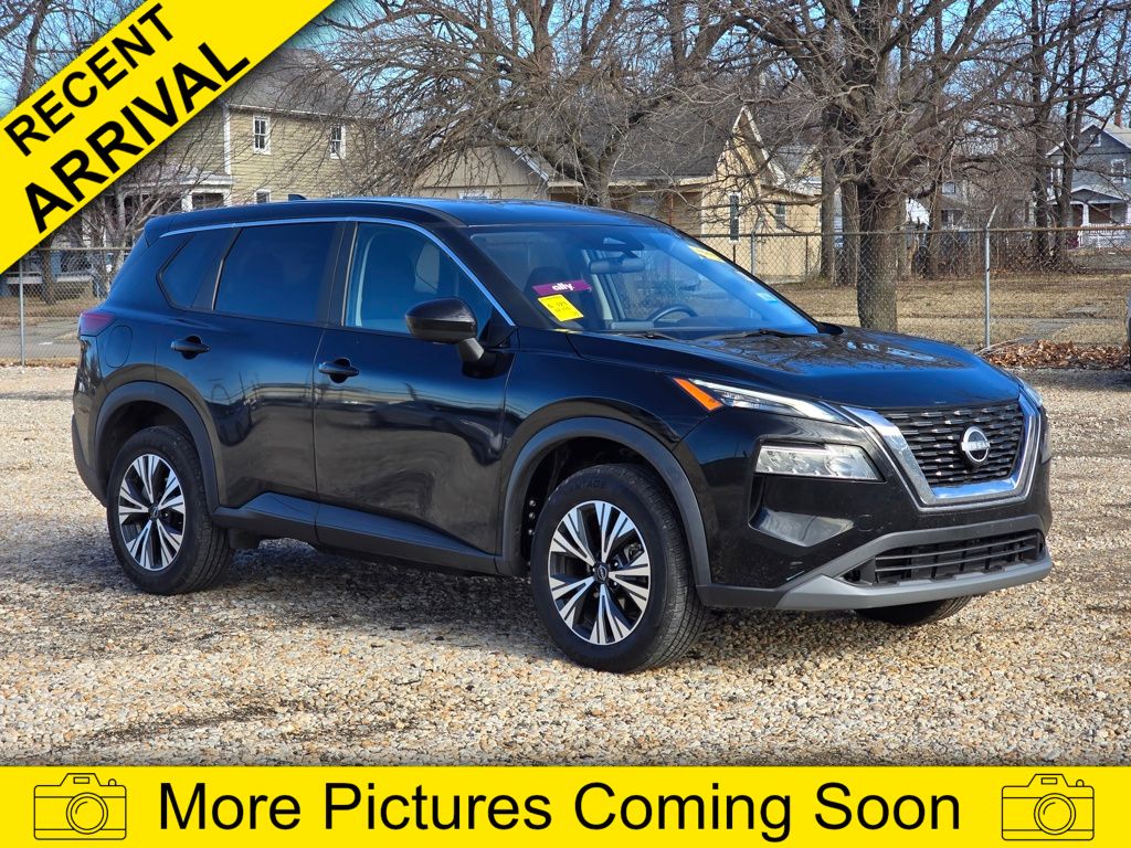 2023 Nissan Rogue SV's photo