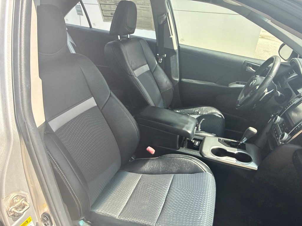 2014 Toyota Camry SE Sport